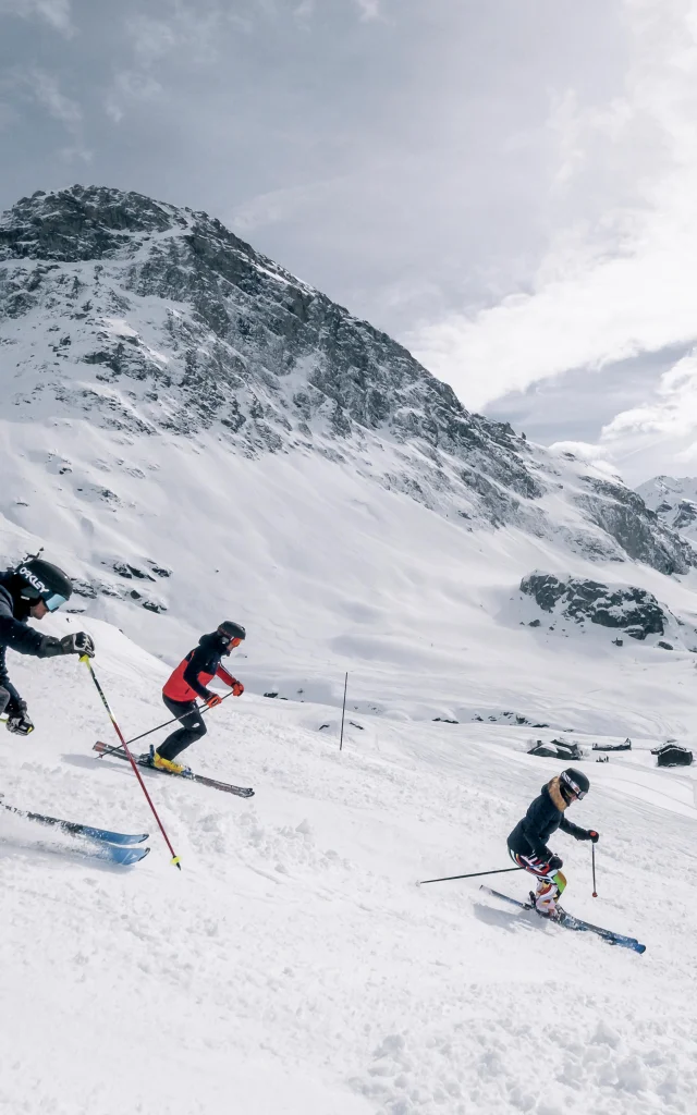 Skiers and snowboarders on the slopes of Val d'Isère