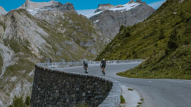 Ascension du Col De l'Iseran à vélo