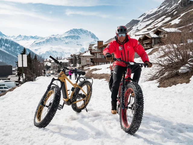 Electric Fatbike at Le Fornet on the Pont St Charles road in Val d'Isère