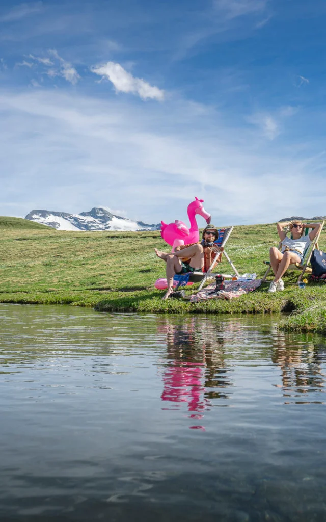 Relaxed couple on the shores of Lake Ouillette