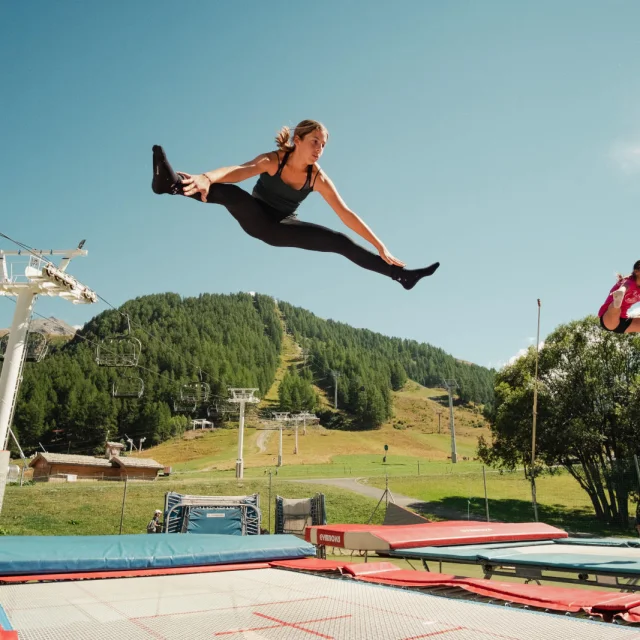 Trampoline au parc du centre