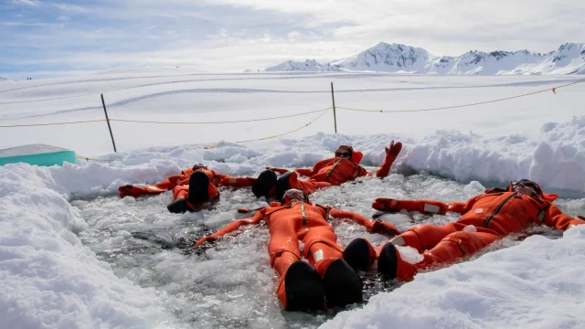 Ice Floating - unusual activity