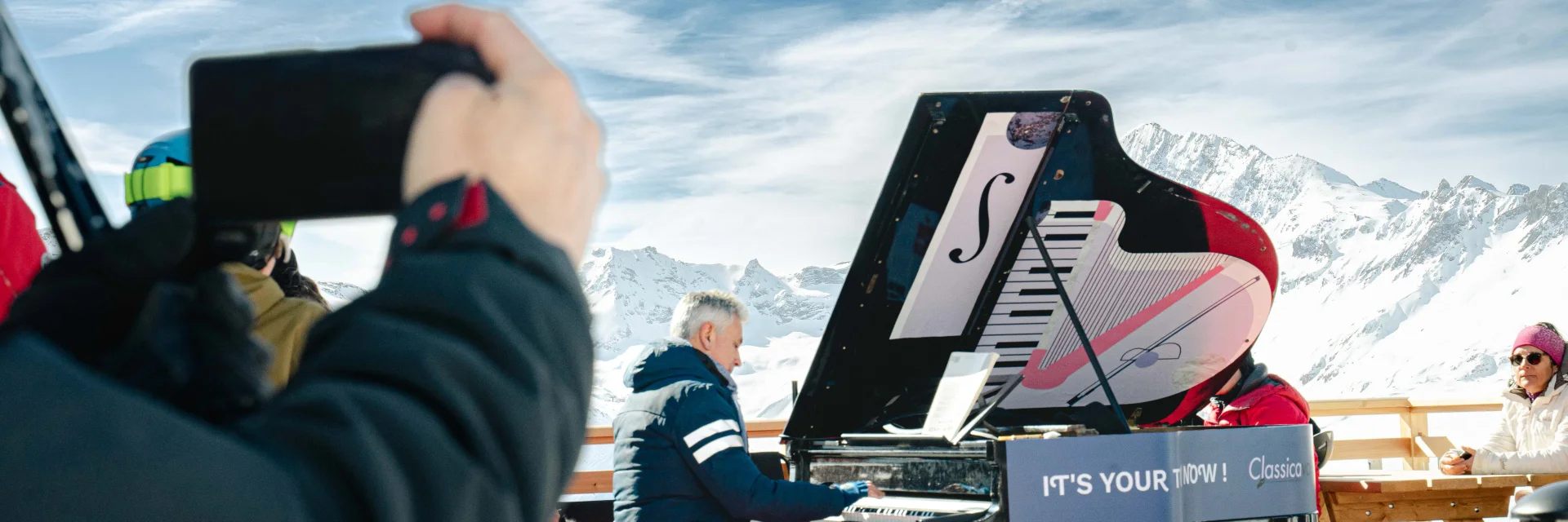 Piano at the summit of Bellevarde during the Classicaval Festival