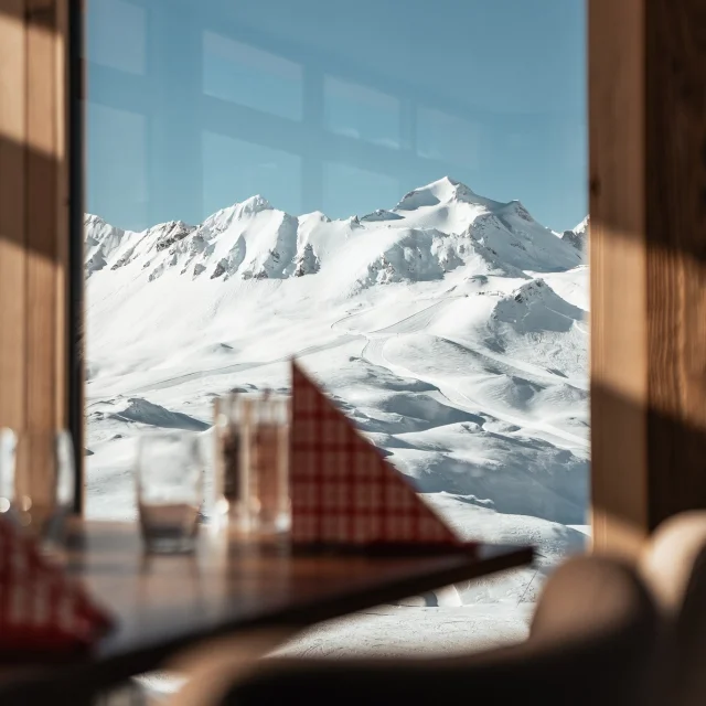 Maison Louly Café Bellevarde and its panoramic view in Val d'Isère