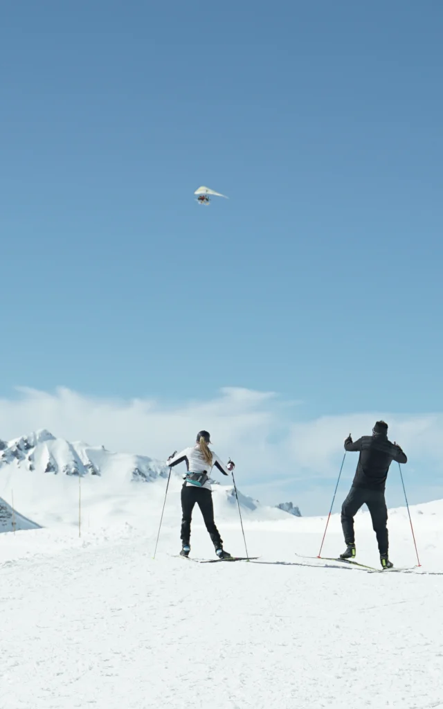 Cross-country skiing around Lac de l'Ouillette in winter in Val d'Isère