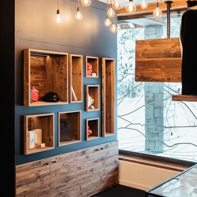 Inauguration Of The Tourist Office 13070 1200px