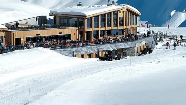 Restaurant La Plage L'Ouillette à Val d'Isère en hiver