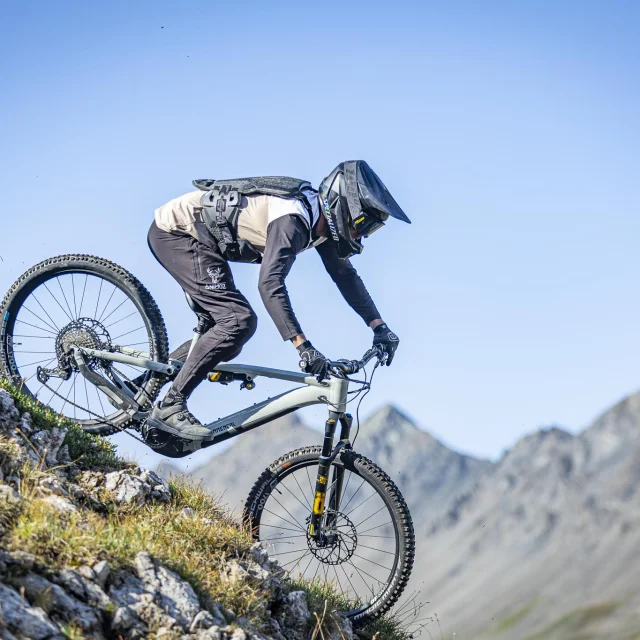 Sportif sur le Bike Park de Tignes-Val d'Isère