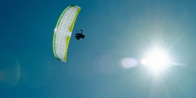 Volo in parapendio
