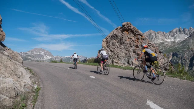L'Iserane 2023 test pass climb