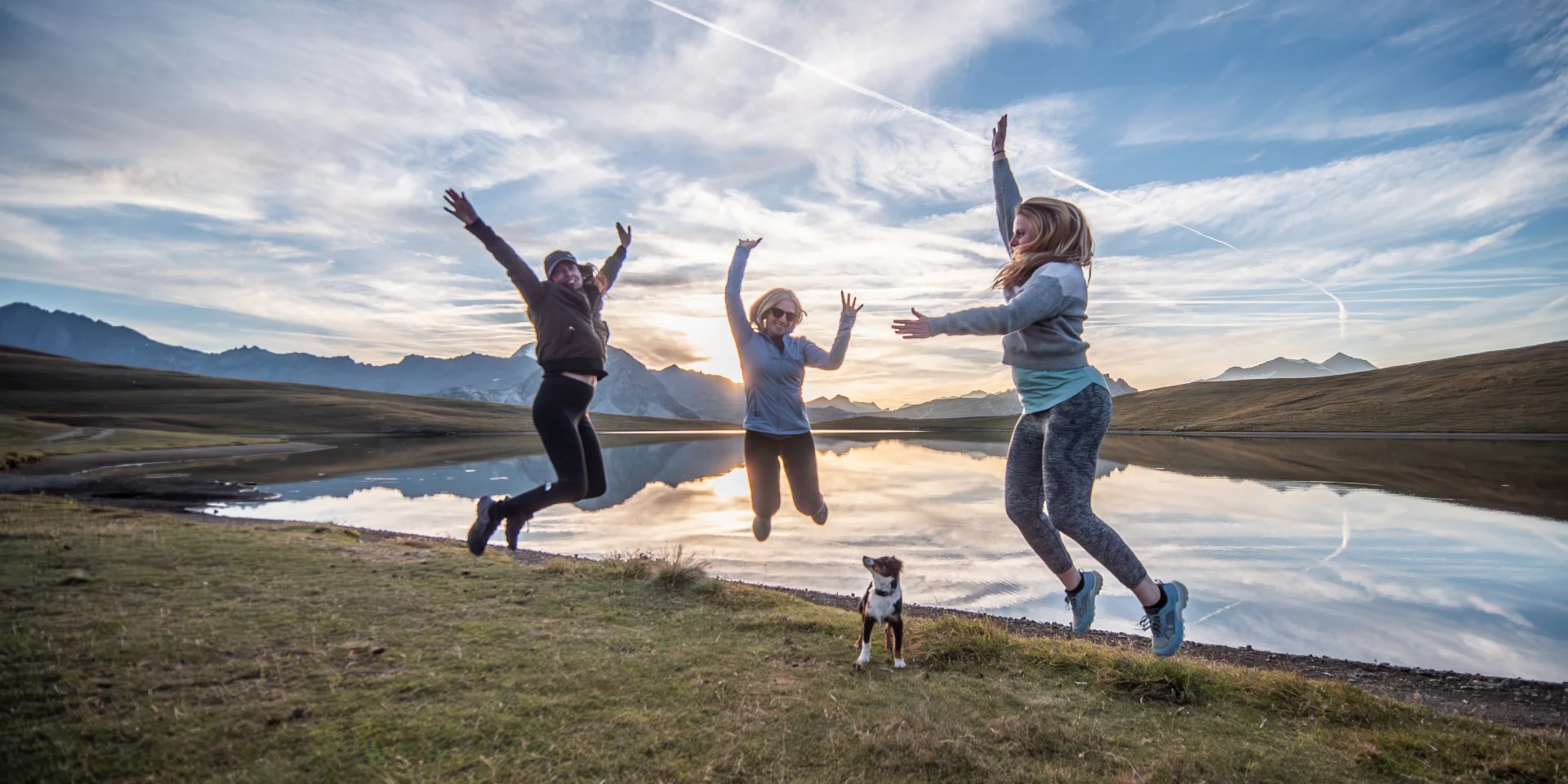 Lac de l'Ouillette entre amis avec chien