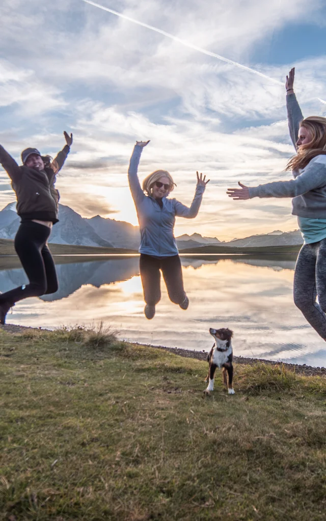 Lac de l'Ouillette entre amis avec chien