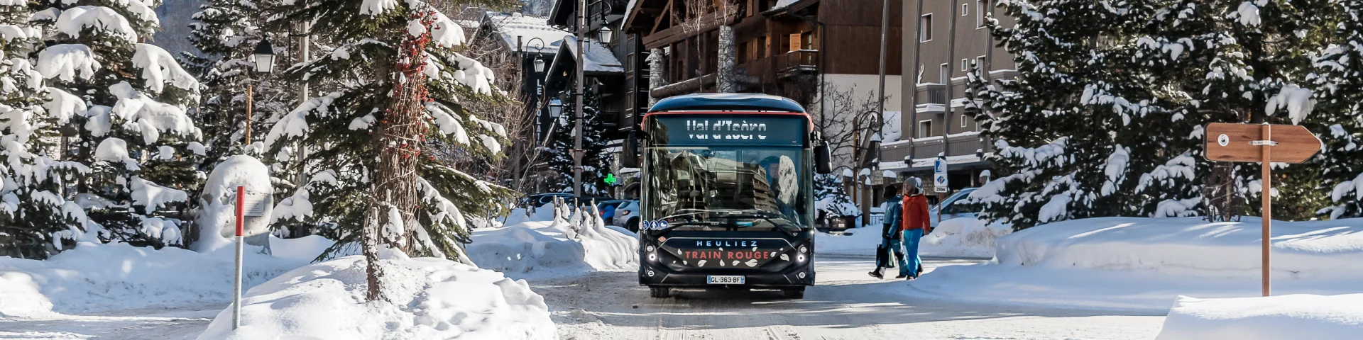 Free shuttle bus in winter