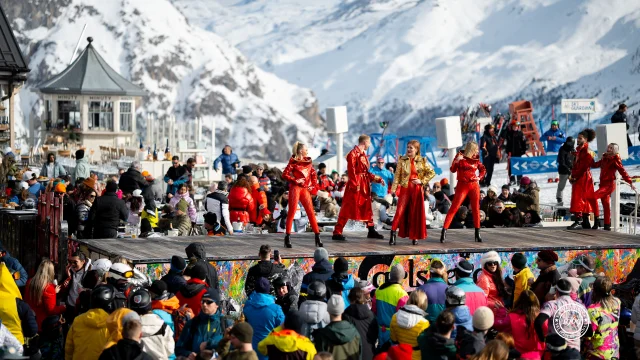 Spectacle cabaret de la Folie Douce à Val d'Isère