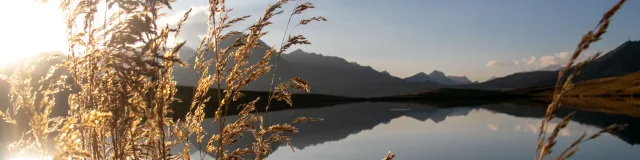 Autumn sunset at Lac de l'Ouillette