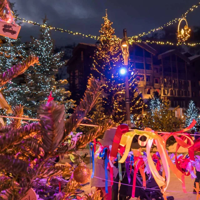 La Magie de Noël sur la place de l'Office de Tourisme