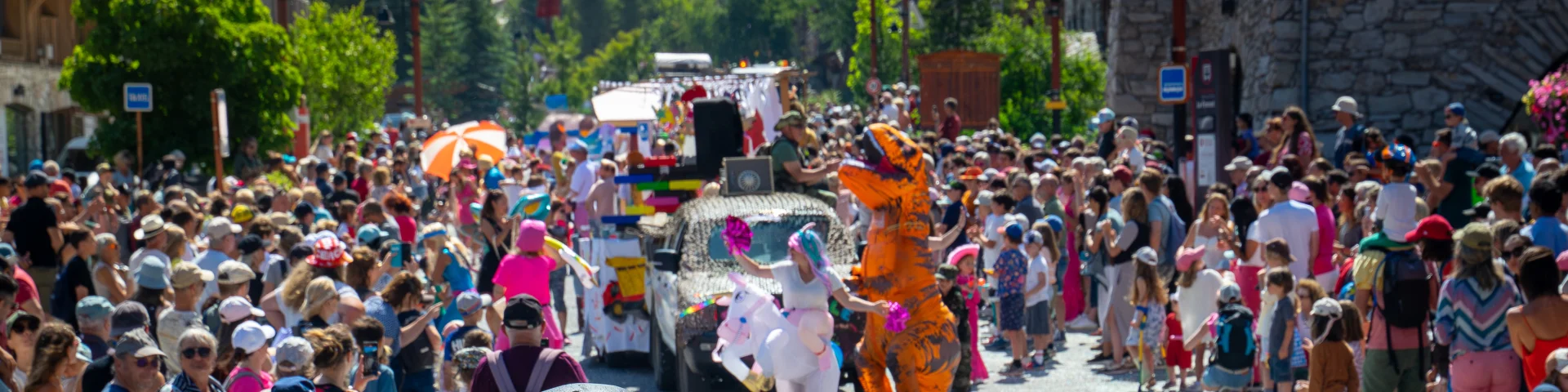 Fête du Vieux Val à Val d'Isère en été