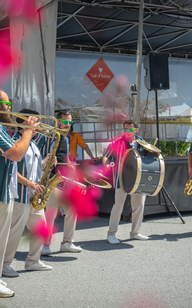 Concert pendant la Foire Avaline 2024
