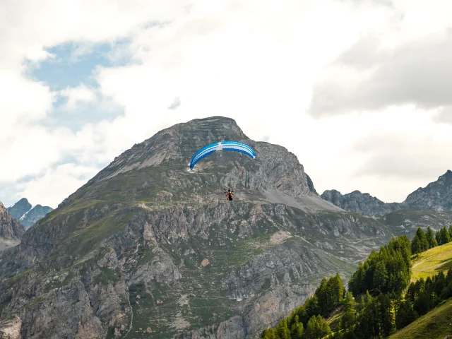 Parapente à Solaise en été