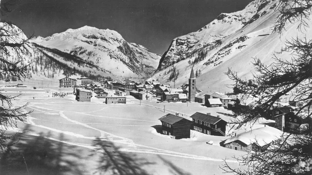 Photo ancienne du vieux village de val d'Isère