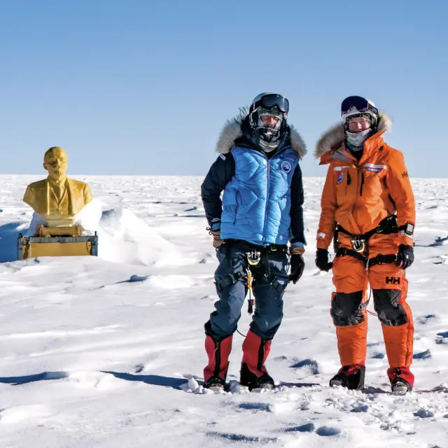 Heidi et Matthieu au Pôle Sud d'Inaccessibilité