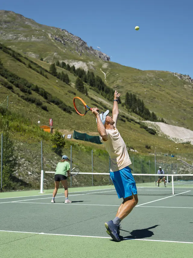 Tennis au parc des sports du Manchet