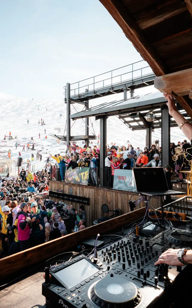 Après-ski à la Folie Douce de Val d'Isère