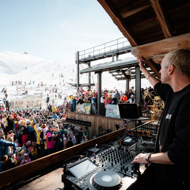 Après-ski à la Folie Douce de Val d'Isère