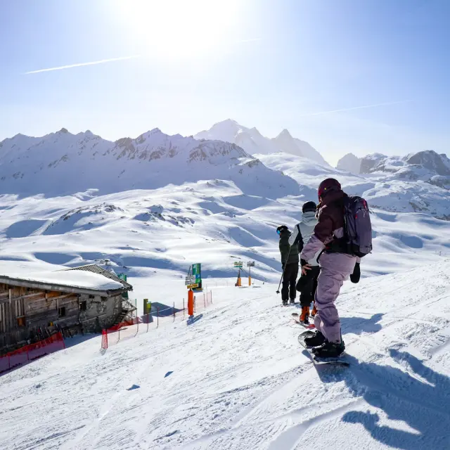 Skieurs et snowboarders sur Bellevarde
