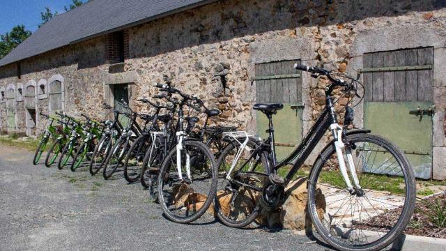 location-et-livraison-de-velos-auvers-le-hamon.jpg