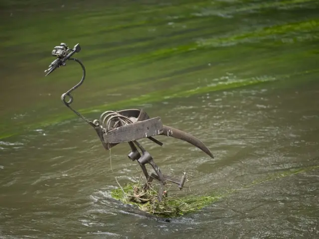 Le Héron du Bestiaire De La Vègre à Asnières-sur-Vègre
