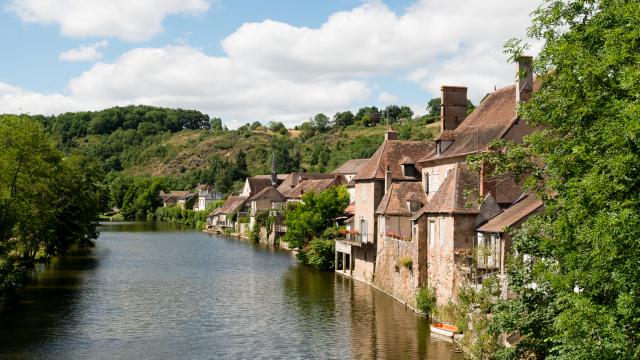 village-medieval-herisson-14