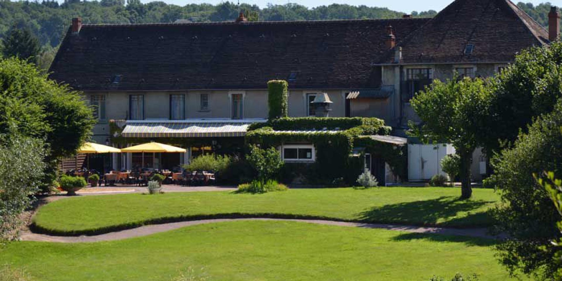 hotel-restaurant-le-lion-d-or-estivareilles-07