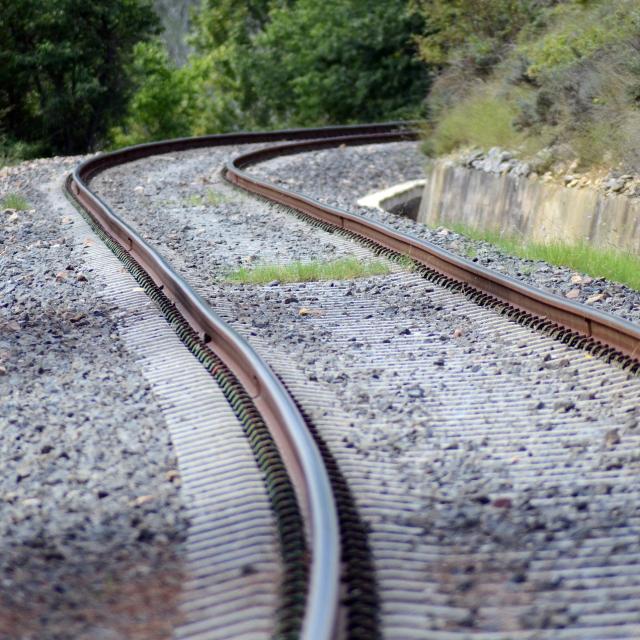 Tren 445392 1920