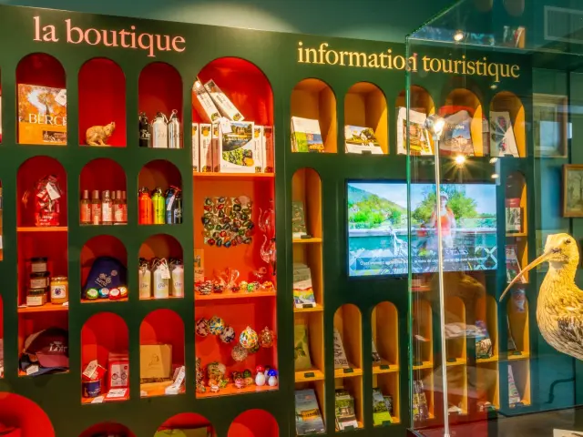 Kantoor Montval®stevan Lira 2