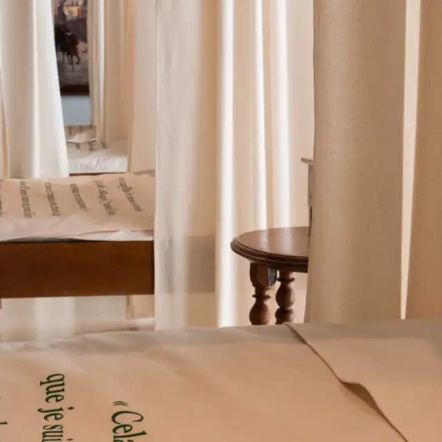 Apothicairerie├® Stevan Lira12 Large