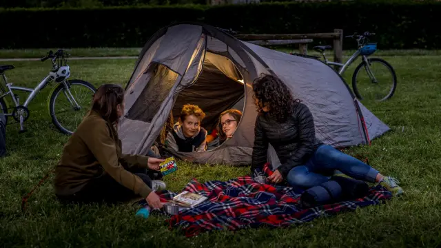 Camping Tente La Fleche 2025 2030 Comite D Itineraire Vallee Du Loir A3 Large