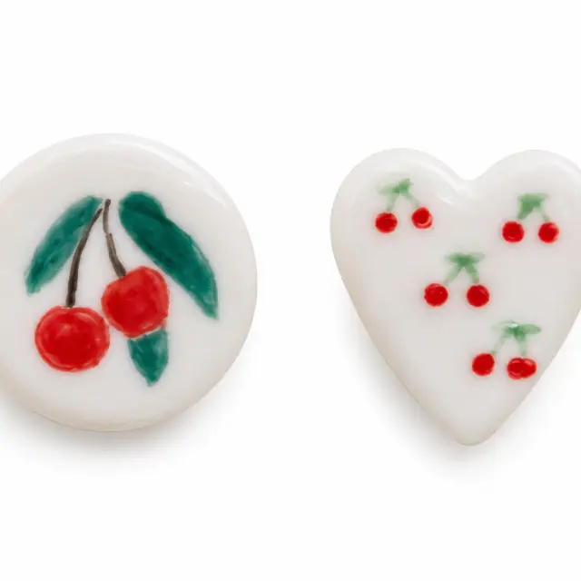 Broches Cerises