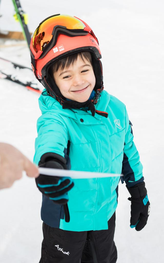 Remise du certicat de vitesse lors d'un test de ski de piste sur le bas de la piste la plus rapide du monde