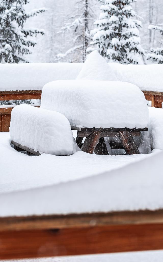 Chutes de neige en cours à Vars