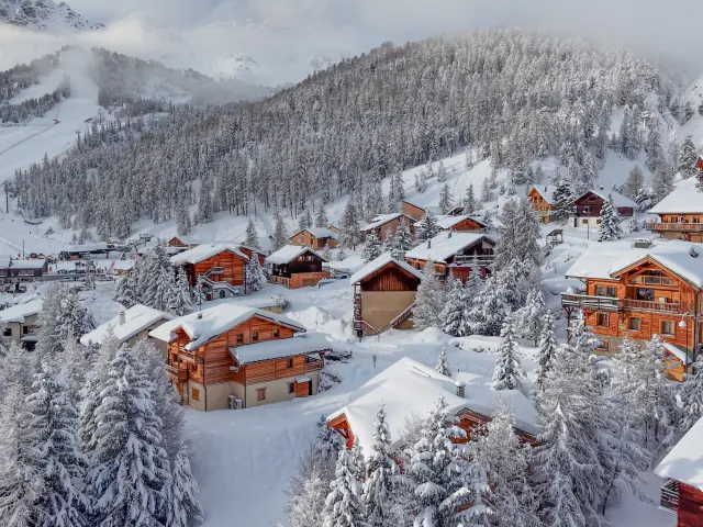 Village de Vars sous la neige