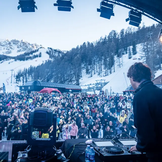 Concert d'ouverture à Vars lors du gliss & mix