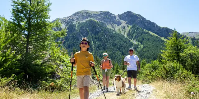 Val Escreins Famille Otvars108bd