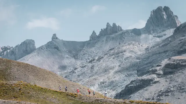 Traileurs sur une crête