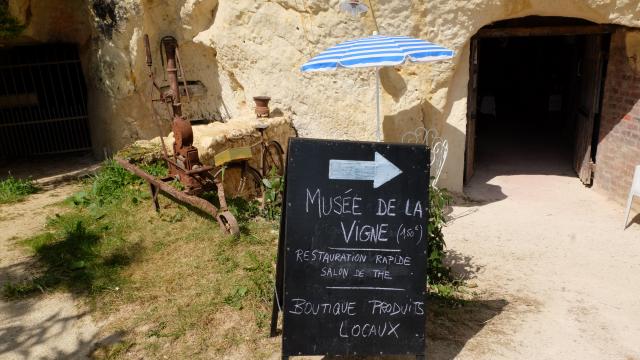 Cave Du Vigneron à Trôo