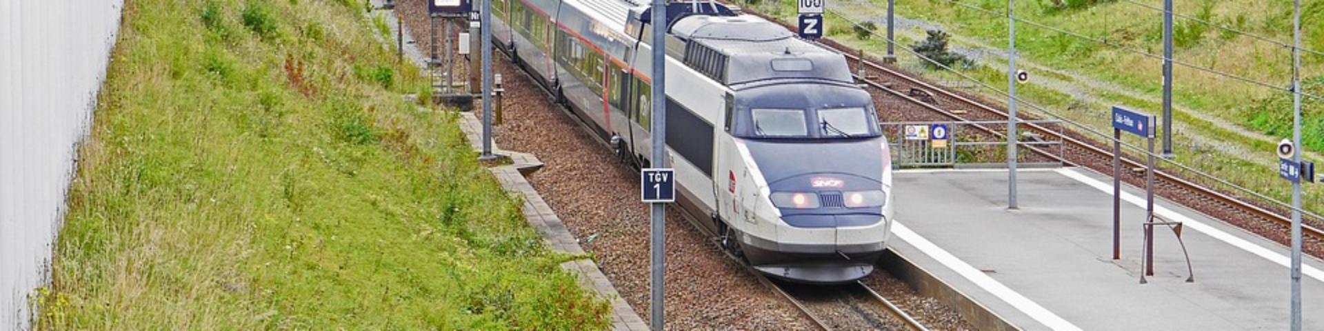 TGV au pont de Varennes