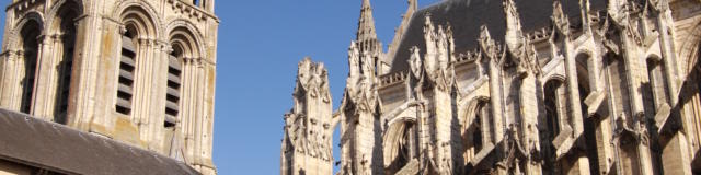 Cour du Cloître de l'Abbaye de la Trinité à Vendôme