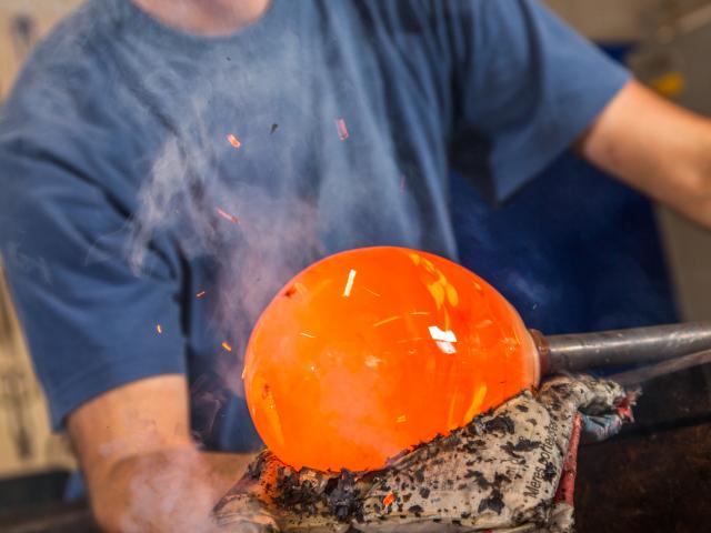 Nicolas Pinquier, souffleur de verre à Poncé-sur-Loir