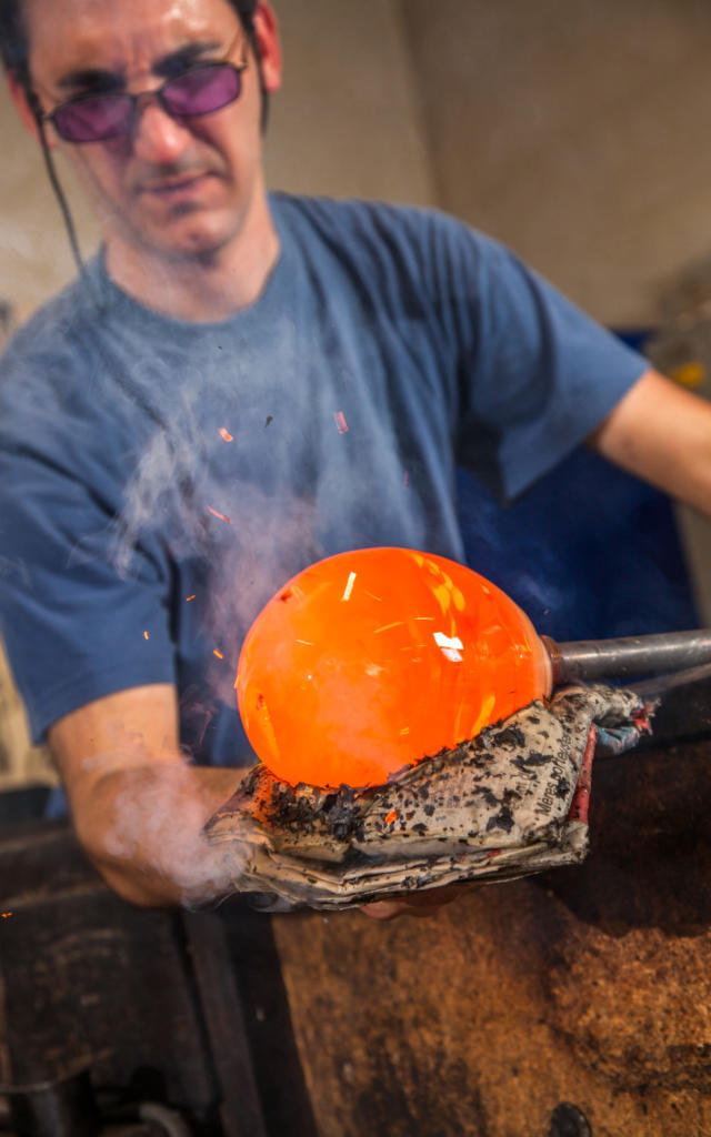 Nicolas Pinquier, souffleur de verre à Poncé-sur-Loir