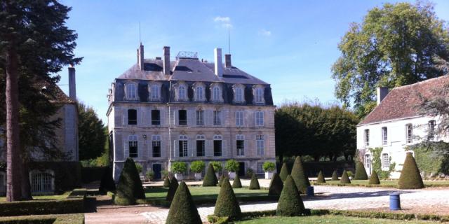 Façade du château de Meslay